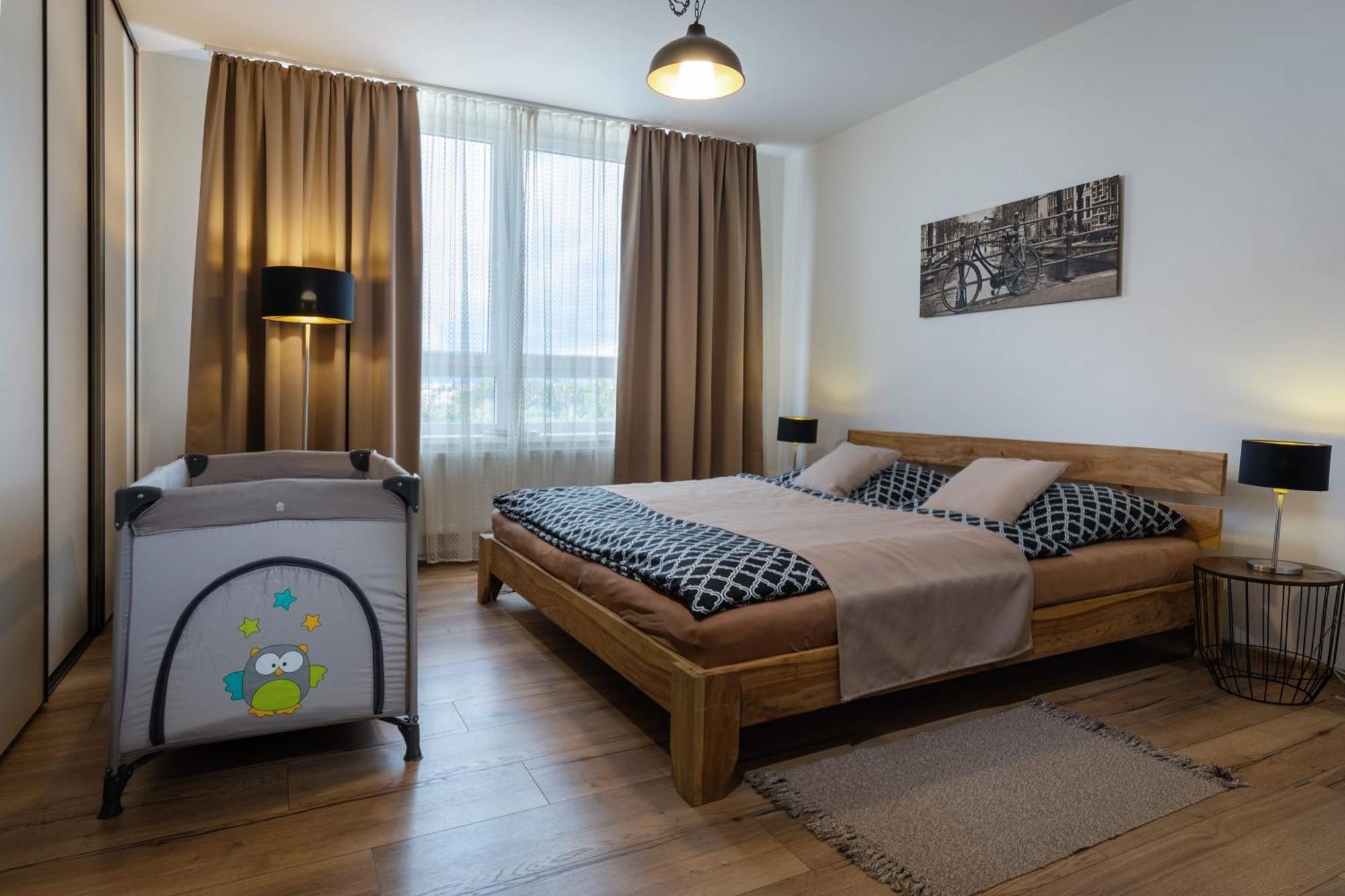 A-Partman Sk - Main Square - Private Parking - Mountain View - Top Floor - 82 M2 Poprad Luaran gambar